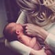 نصائح عامة للأم المرضع : أضرار إعطاء الطفل أية سوائل خارجية بعد الولادة